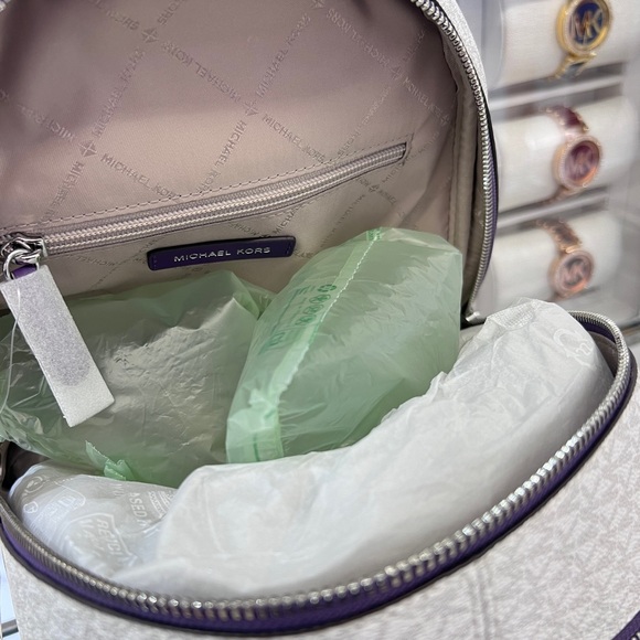 MICHAEL KORS Rhea Medium Color-Block Signature Logo Backpack - Picture 11 of 12